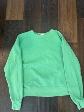 Green sweatshirt